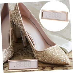 حامل مكعب معدني ذهبي/فضي/أسود مع إدراج ورق مطبوع مقاوم للماء بأرقام متينة لعرض الملابس بالتجزئة - Product Image 3