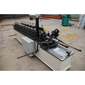 공장 직판 컬러 스틸 모터 베어링 5.5KW 간편 조작 0.3-1.0mm 스터드 트랙 롤 성형기 키일 롤 성형기 - Product Image 2