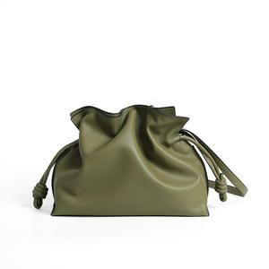 Nuevo Bolso Bandolera de Piel Vacuna con Forma de Nube para Mujer, de Alta Calidad, para el Día a Día - Product Image 6