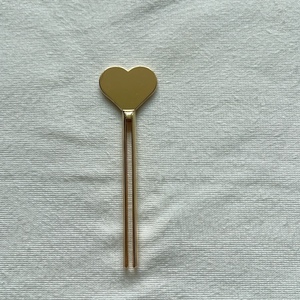 Spremitubo Manuale Personalizzato in Metallo Anticato per Crema e Dentifricio, Strumento Rotante per Spremere Tubetti, Design Popolare e alla Moda - Product Image 1