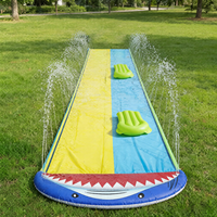 Toboggan aquatique gonflable en PVC pour usage extérieur résidentiel avec tapis pulvérisateur pour enfants