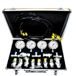 Manómetro de presión hidráulica para kit de 4 manómetros 0-10/100/250/400/600 bar, 13 conectores de acoplamiento, 14 conectores en T, 5 mangueras para manómetro. - Product Image 1