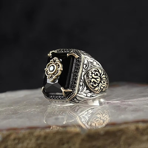ZhuQian Großhandel Legierung <span class=keywords><strong>Retro</strong></span> Princess Cut Grüner Zirkon Ringe Herren Hip Hop Mode Handgefertigter Versilberter Punk <span class=keywords><strong>Ring</strong></span> Schmuck - Product Image 6