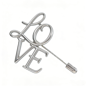 เข็มกลัดติดเสื้อรูปตัวอักษร LOVE สีทอง ทำจากสแตนเลส ประดับเพชร ใช้ตกแต่งเสื้อแจ็คเก็ต ของขวัญ เครื่องประดับ - Product Image 4