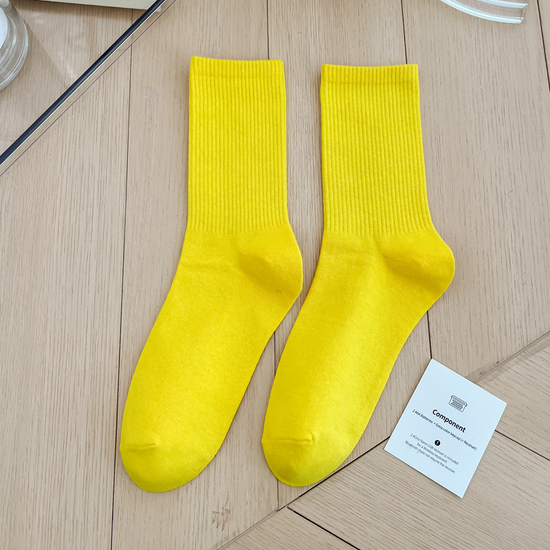 Amarillo brillante