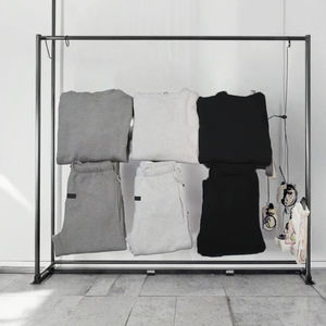 Set Tuta Invernale di Lusso Essenziale per Uomo, Felpa con Cappuccio e Pantaloni in Maglia, Completo Sportivo da Uomo - Product Image 2