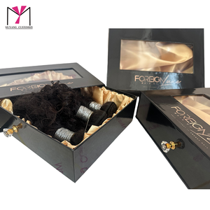 Nouveaux produits : Boîte à perruques dorée personnalisée avec fenêtre et logo - Product Image 6