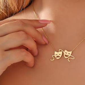 Collana con Maschera del Tragedia Placcata in Oro 18k Personalizzata, Design Unico, Ciondolo Drammatico in Acciaio Inossidabile Impermeabile - Product Image 3