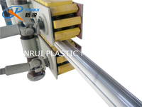 Ligne d'extrusion de profilés PVC/UPVC coniques à double vis pour portes et fenêtres, machine de production de profilés de construction en vinyle à économie d'énergie