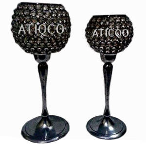 เชิงเทียนแก้วและเหล็กสีดำสำหรับเทียนทีไลท์ | โลหะแบบทันสมัย | เชิงเทียนที่น่าสนใจสำหรับมื้อค่ำที่สมบูรณ์แบบของคุณ - Product Image 4