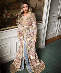 Elegante vestido Kaftan hasta el suelo para Mujer | Vestido de diseñador bordado Zardozi 3D de lujo para boda y fiesta - Product Image 3