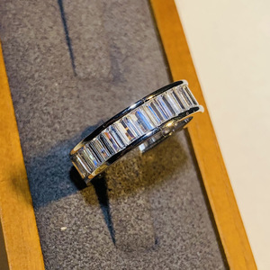 Anello Minimalista a Fascia Intera per Donne, Elegante Gioiello da Dito alla Moda - Product Image 3