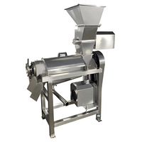 Commerciële spiraalvormige schroefpers sapcentrifuge van roestvrij staal, koude persmotor, hoge productiviteit, voor fruit, groenten en restaurants.