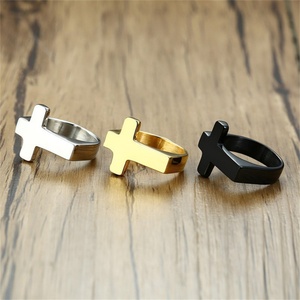 Anillo de Hombre de Acero Inoxidable con Cruz Religiosa, Bañado en Oro al Vacío, Resistente a la Decoloración y al Óxido, Gran Venta - Product Image 2