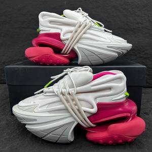 Chaussures de sport unisexes en cuir véritable bleu ardoise à bout fermé, lacées, faites à la main, confortables, légères, anti-odeur, sécuritaires - Product Image 1