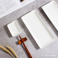 Assiette à sushi en porcelaine rectangulaire blanche, plateau de service des aliments, assiette de service en céramique blanche de 9 pouces