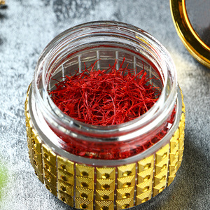 Zafferano Puro al 100% Premium Crocus Sativus, Filamenti Essiccati Rossi Intensi per Cucina, Pasticceria e Tè, Confezione Regalo Lusso da 3g, Scadenza 24 Mesi - Product Image 3