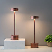 Lampe de table rechargeable à gradation tactile lampes de bureau à domicile sans fil portables lampes de table de bureau LED de restaurant de luxe moderne sans fil