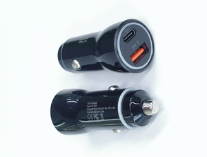 Promociones al por mayor PD 20W 5V 2.4A 2 en 1 <span class=keywords><strong>USB</strong></span> a Tipo <span class=keywords><strong>C</strong></span> Teléfono Adaptador de cargador de coche de carga rápida para cargador de coche - Product Image 4