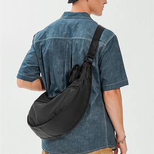 Sac bandoulière messager portable en forme de croissant de lune pour homme – Offre spéciale - Product Image 6