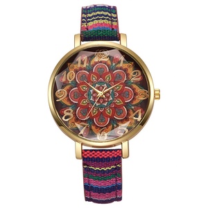 Reloj de pulsera para mujer de estilo étnico vintage, esfera de mandala colorida, correa de tela informal - Product Image 4
