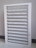 Auvent solaire manuel/électrique Pare-soleil en aluminium Système vertical Volets en aluminium Cadre de fenêtre