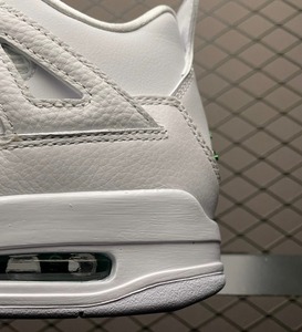 Chaussures de basket-ball rétro de luxe 2026, qualité supérieure, inspirées de Travis Scott, blanches et vertes, confortables et tendance pour hommes - Product Image 4