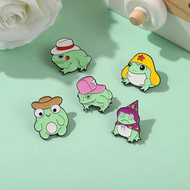 Épingle grenouille animale à paillettes en émail personnalisée, insigne d'épinglette de broche grenouille mignonne