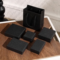 Boîte à bijoux de luxe haut de gamme personnalisable pour bagues, colliers, bracelets et boucles d'oreilles, avec couvercle et base, recyclable et personnalisable