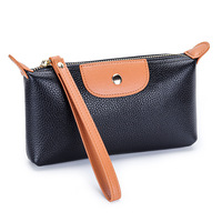 Dompet Wanita Kulit Asli Warna Kontras dengan Tali Pergelangan Tangan, Kancing Depan, dan Penutup Ritsleting Atas