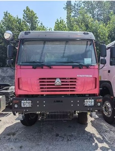 Sinotruk New 6x6 전 륜구동 오일 필드 트랙터 트럭 디젤 대형 트럭 왼쪽 스티어링 유로 2 배출 표준화물 섀시 - Product Image 6