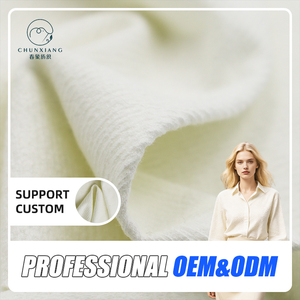 Tissu <span class=keywords><strong>Jacquard</strong></span> Gaufré 3D Anti-Plis Doux, Hypoallergénique et Durable (60% Coton, 40% Tissu Synthétique, 210 GSM, 170 CM) pour Chemises Décontractées, Robes et Vêtements d'Intérieur - Product Image 2