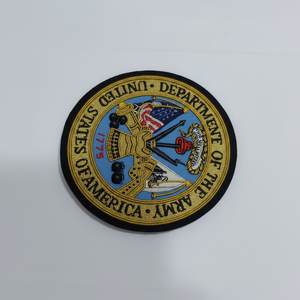 Étiquettes de vêtement élégantes et durables en polyester, patchs d'emblèmes britanniques brodés à la main avec des badges Wok en fil métallique tissé - Product Image 1