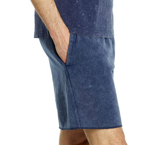 กางเกงขาสั้นผู้ชายแบบย้อมสีเอซิด ระบายอากาศได้ดี เป็นมิตรกับสิ่งแวดล้อม สีและขนาดปรับแต่งได้ แฟชั่นสตรีทแวร์ โลโก้สั่งทำได้ กางเกงขาสั้นลำลองสำหรับฤดูร้อน - Product Image 4