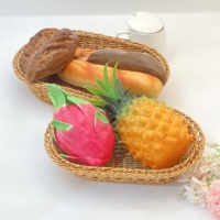 Plateau de service ovale en rotin fait main, panier de rangement tressé à la main pour pain et fruits, idéal pour table basse et organisation de garde-manger