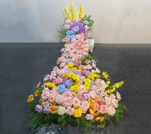 Cascata di Fiori Sospesi all'Ingrosso, Decorazioni Floreali per Matrimoni, Foglie a Cascata, Runner Floreale, Sfondo per Matrimoni - Product Image 6