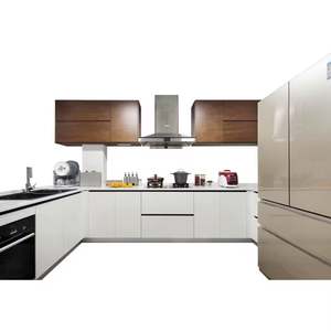 Ensemble complet de meubles de cuisine fonctionnels pour appartement, design de luxe en bois massif avec îlot central - Product Image 2