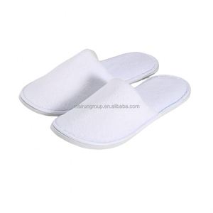 Mairun Original de fábrica admite zapatillas de boda desechables personalizadas, artículos de spa nupciales suaves con logotipo bordado - Product Image 3