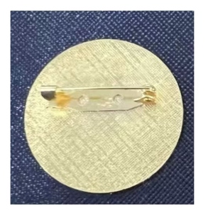 Tùy Chỉnh Vòng Mô Hình Kim Loại Bao Phủ Bán Lẻ Bao Bì Nhà Sản Xuất Của Acrylic Huy Hiệu Nút Pin Cho Người Giữ Huy Hiệu - Product Image 3