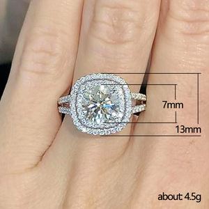 Anello con Cristalli a Grappolo per Donne, Elegante Accessorio Moda per Uso Quotidiano e Feste - Product Image 4