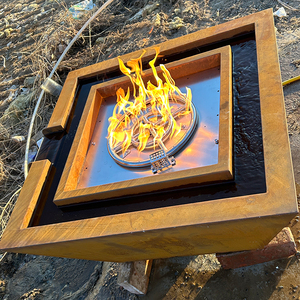 Fontaine d'eau décorative de jardin en acier corten avec cheminée à gaz et cascade - Product Image 2