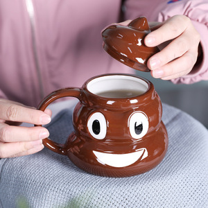 Cartoon Poop <b>Mug</b> With Lid Ceramic Coffee <b>Mug</b> For Party Gift <b>Reusable</b> - Product Image 3