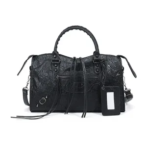 <span class=keywords><strong>Sac</strong></span> à <span class=keywords><strong>main</strong></span> <span class=keywords><strong>pour</strong></span> femme 42 cm, style <span class=keywords><strong>mode</strong></span>, en PU imperméable, avec chaînes à rivets et pompons, <span class=keywords><strong>sac</strong></span> bandoulière, <span class=keywords><strong>sac</strong></span> de moto, <span class=keywords><strong>sac</strong></span> porté épaule, <span class=keywords><strong>sac</strong></span> pochette, <span class=keywords><strong>sac</strong></span> à <span class=keywords><strong>main</strong></span> de style coussin - Product Image 3