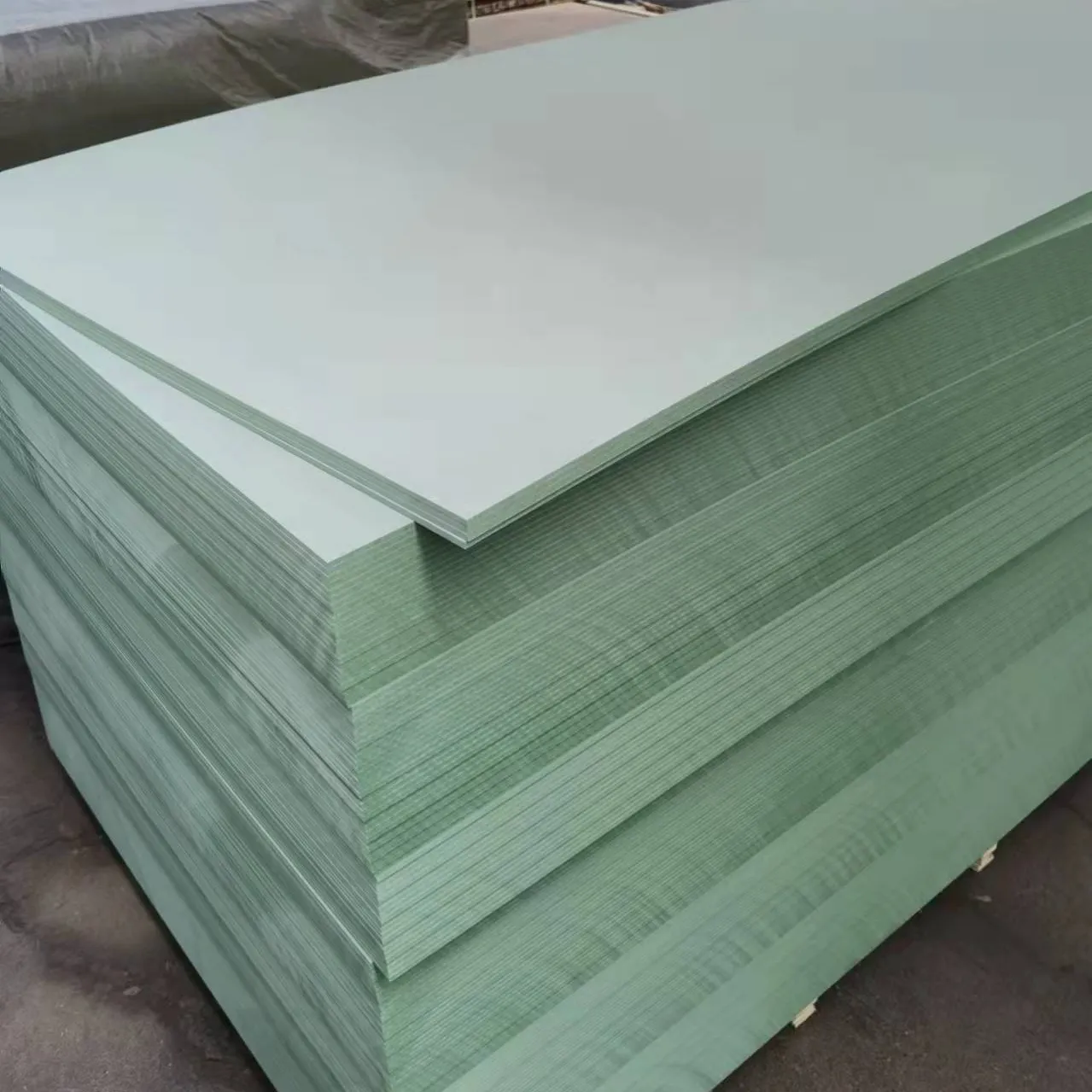 Высококачественная недорогая зеленая Водонепроницаемая меламиновая доска HMR MDF для мебели, 12 мм, 15 мм, 18 мм
