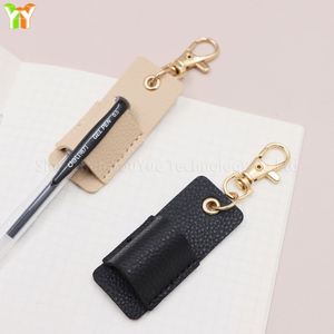 Porte-stylo anti-perte en cuir PU avec clip, porte-clés, étui portable pour stylos de poche pour infirmières - Product Image 4