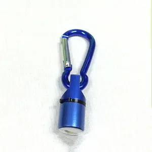 Led Batterij Nachtveiligheid Huisdier Waterdichte Gloeiende Lichten Hond Clip Tags Rvs Pet Led Hanger