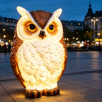 Sculpture de hibou géant réaliste en fibre de verre, artisanale, illuminée par une lumière LED solaire, décoration de jardin extérieure