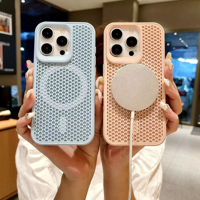 Coque de téléphone PC en maille nid d'abeille simple avec aspiration magnétique et dissipation thermique pour iPhone 13 14 15 Plus 16 Pro Max et Samsung