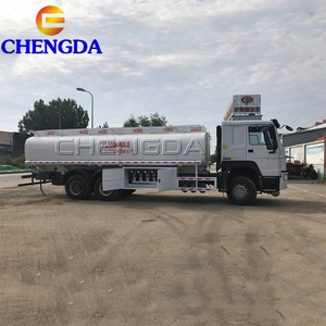 Camion de ravitaillement mobile d'<span class=keywords><strong>occasion</strong></span> Sinotruk HOWO avec réservoir de 30000 <span class=keywords><strong>litres</strong></span> - Product Image 6