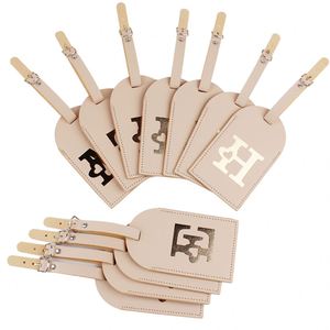 Étiquette de bagage de voyage personnalisée en cuir PU, élégante et résistante à l'eau, avec nom et lettres estampées or – Cadeau idéal - Product Image 2